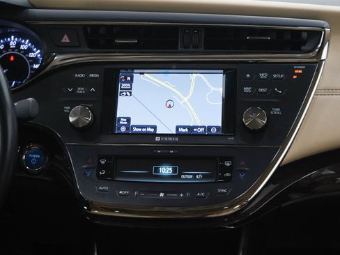 Used 2014 Toyota Avalon Limited FWD image 15