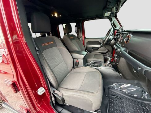 Used 2022 Jeep Gladiator Mojave AWD/4WD image 14