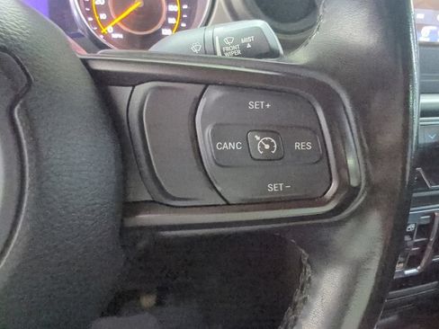 Used 2022 Jeep Gladiator Sport AWD/4WD image 14