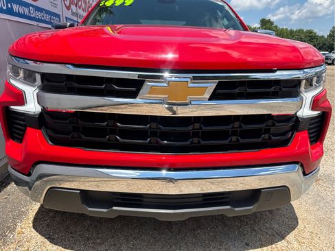 Used 2025 Chevrolet Silverado 1500 LT RWD image 10