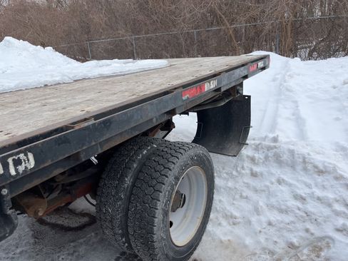 Used 2015 Ford F550 2WD Regular Cab Super Duty image 13