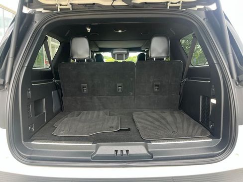 Certified 2024 Lincoln Navigator L Reserve AWD/4WD image 12
