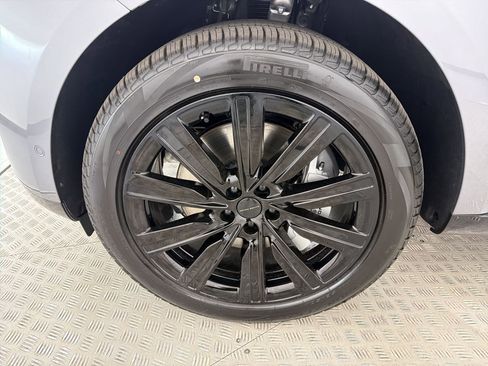 New 2026 Land Rover Range Rover SE image 12