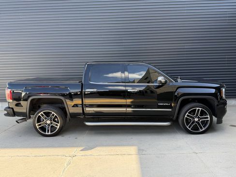 Used 2016 GMC Sierra 1500 Denali w/ Enhanced Driver Alert Package AWD/4WD image 11