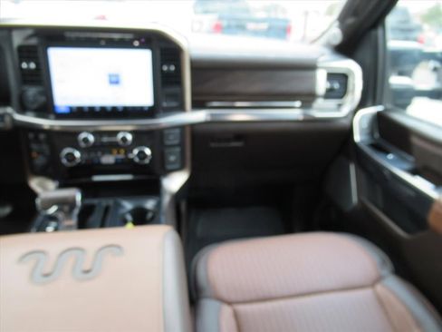 Used 2024 Ford F150 King Ranch w/ FX4 Off-Road Package image 16