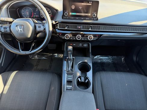 Used 2023 Honda Civic EX image 6