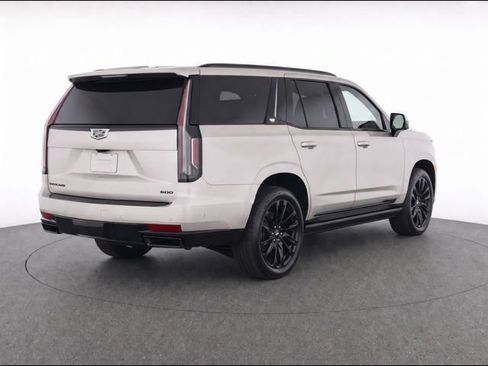 Used 2024 Cadillac Escalade Sport Platinum w/ LPO, ONYX Package AWD/4WD image 4