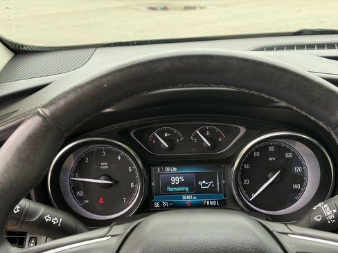 Used 2020 Buick Envision Essence w/ Experience Buick Package image 18