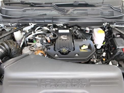 Used 2025 RAM 2500 Big Horn AWD/4WD image 26