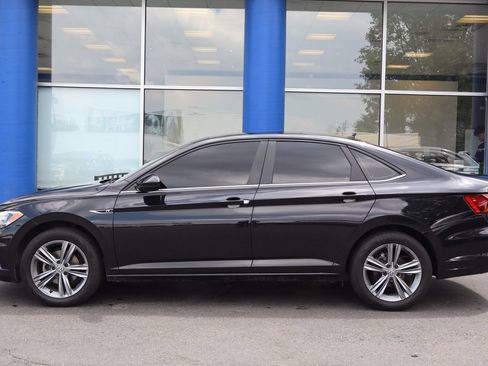 Used 2019 Volkswagen Jetta R-Line FWD image 2