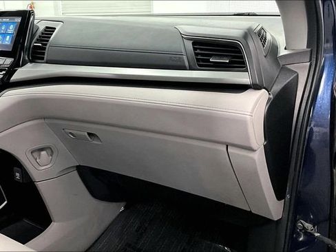 Used 2022 Honda Odyssey EX-L image 18
