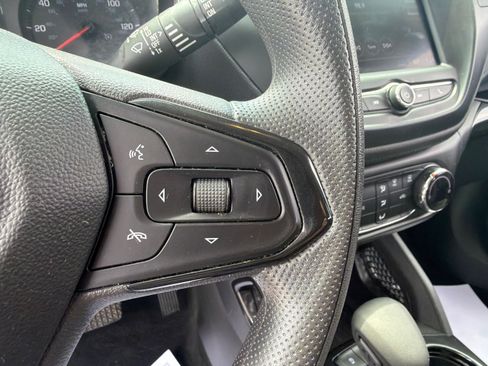 Used 2022 Chevrolet TrailBlazer LS FWD image 21