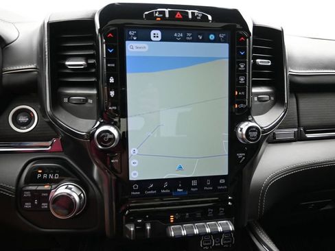 Used 2022 RAM 1500 Limited AWD/4WD image 17