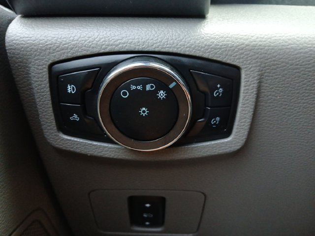 Used 2021 Ford F250 XLT w/ XLT Premium Package AWD/4WD image 11
