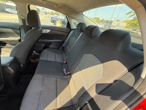 Used 2023 Kia Forte LXS w/ LXS Technology Package FWD image 29