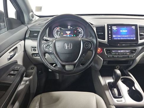 Certified 2018 Honda Ridgeline RTL-T image 15