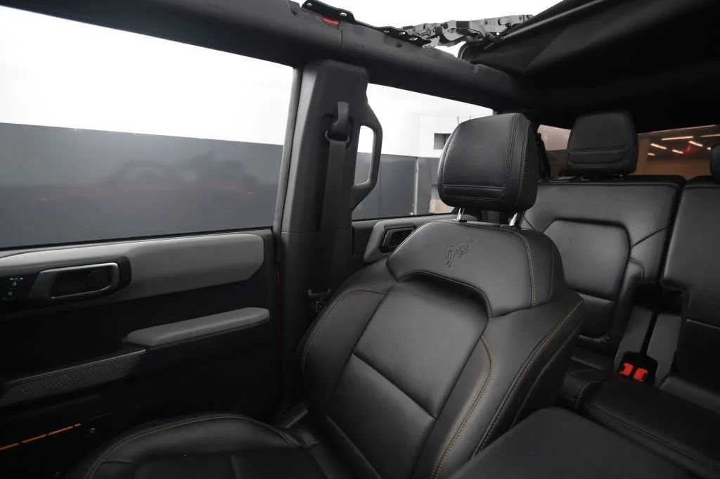 Used 2022 Ford Bronco Badlands w/ Sasquatch Package AWD/4WD image 30