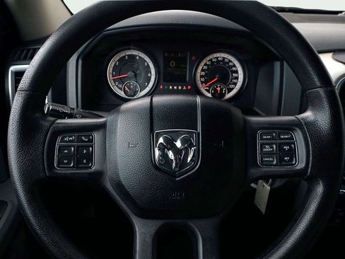 Used 2017 RAM 1500 Classic SLT AWD/4WD image 22