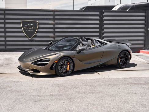 Used 2025 McLaren 750S Spider RWD image 5