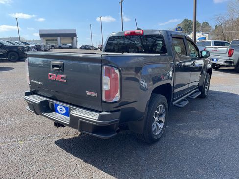 Used 2015 GMC Canyon SLE w/ All-Terrain Adventure Package image 5