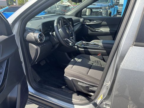 Used 2025 Chevrolet Equinox LT image 5