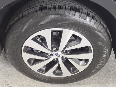 Certified 2024 Subaru Outback Premium image 9