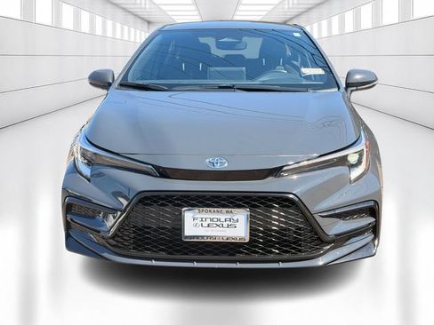 Used 2026 Toyota Corolla SE w/ SE Premium Package AWD/4WD image 2