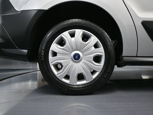 Used 2021 Ford Transit Connect XL image 14