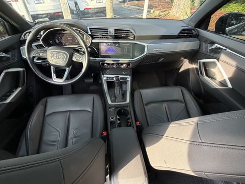 Used 2023 Audi Q3 2.0T Premium w/ Convenience Package AWD/4WD image 34