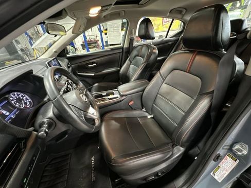 Used 2024 Nissan Sentra SR w/ SR Premium Package FWD image 17