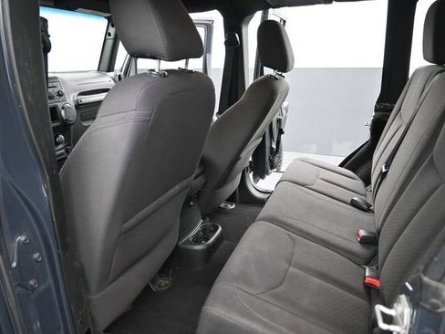 Used 2016 Jeep Wrangler Unlimited Sport w/ Connectivity Group image 14