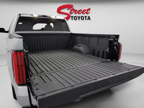 Certified 2025 Toyota Tundra Limited AWD/4WD image 7