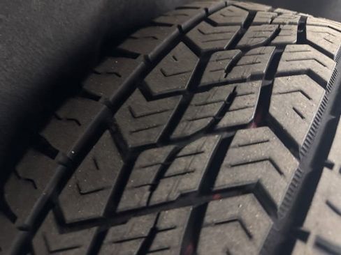 Used 2023 GMC Acadia AT4 w/ Technology Package image 41