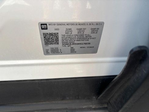 Used 2024 Chevrolet Blazer LT w/ Sound & Technology Package AWD/4WD image 22