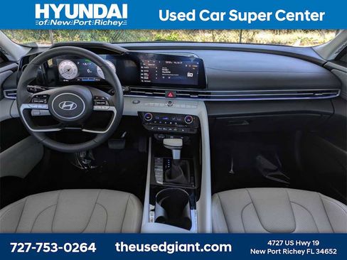 Used 2026 Hyundai Elantra Limited w/ Cargo Package image 16