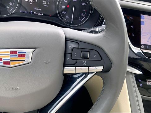 Certified 2024 Cadillac XT6 Premium Luxury w/ Technology Package AWD/4WD image 20