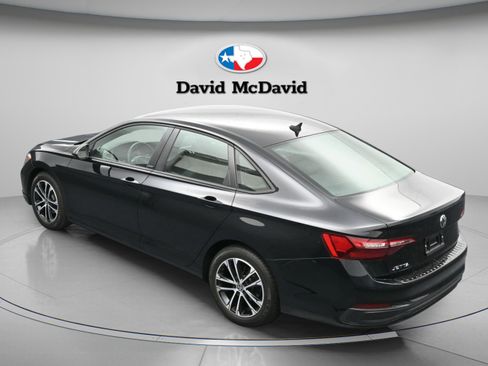 Used 2024 Volkswagen Jetta Sport FWD image 40
