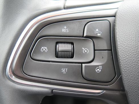 Used 2023 Buick Envision Essence w/ Sport Touring Package image 14