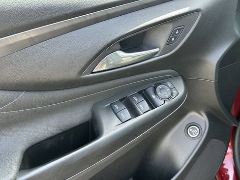 Certified 2025 Buick Envista Sport Touring w/ Convenience I Package FWD image 17