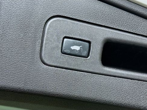 Used 2017 Acura MDX FWD w/ Advance Package image 32