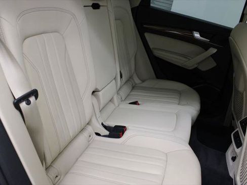 Certified 2022 Audi Q5 2.0T Premium Plus w/ Premium Plus Package AWD/4WD image 21