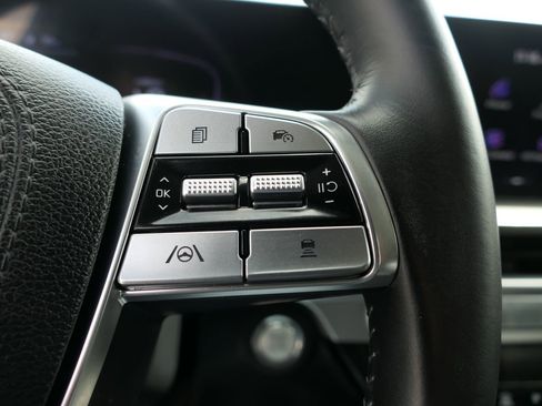 Used 2023 Kia Telluride LX image 15