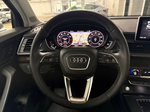 Used 2019 Audi Q5 2.0T Premium Plus w/ Premium Plus Package AWD/4WD image 11
