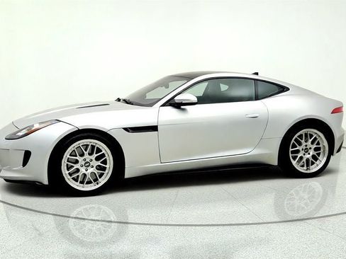 Used 2017 Jaguar F-TYPE S RWD image 8