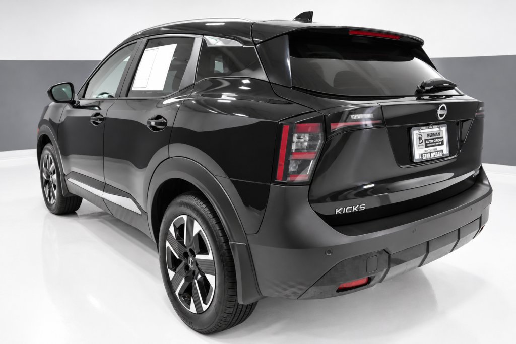 Certified 2026 Nissan Kicks SV w/ SV Premium Package AWD/4WD image 3