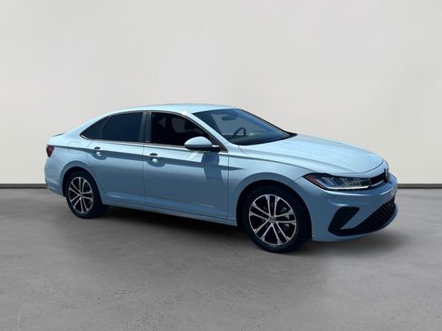 Used 2026 Volkswagen Jetta Sport image 7