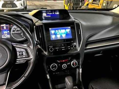 Used 2021 Subaru Forester Premium image 6