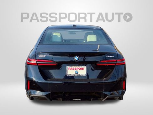 New 2026 BMW 540i xDrive w/ M Sport Package image 4