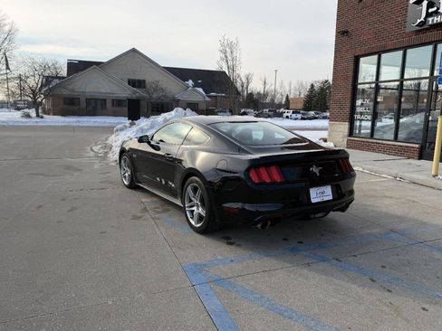 Used 2017 Ford Mustang GT image 9