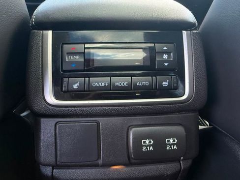 Used 2019 Subaru Ascent Limited AWD/4WD image 9